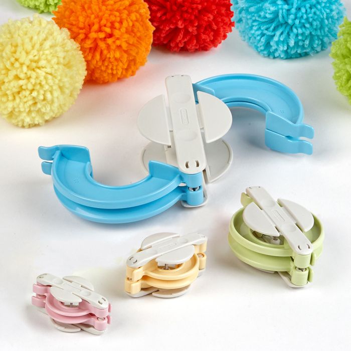 Clover Pompom Makers